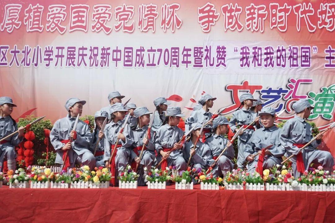 巧变同色
